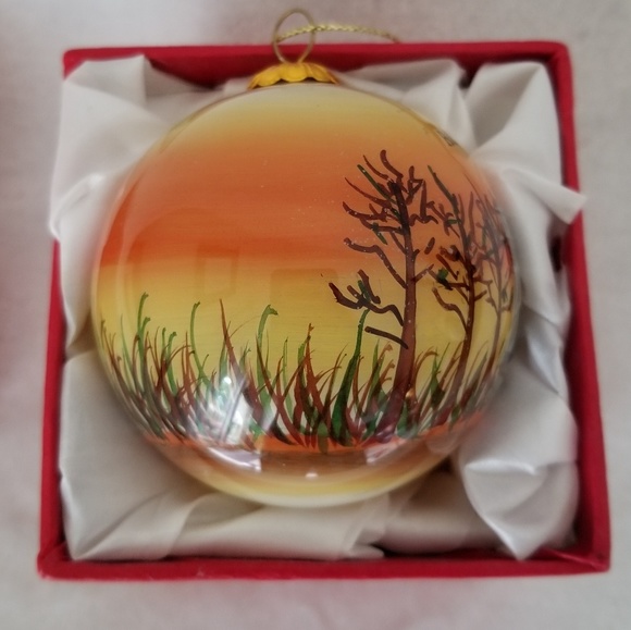 St. Peter's Basilica hand painted bulb - Picture 4 of 6